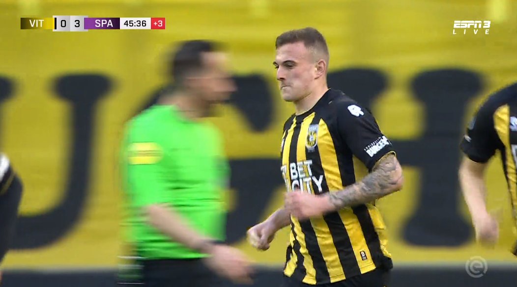 Kacper Kozłowski strzelił gola w Eredivisie! Drużyna Polaka dostała lanie [WIDEO]