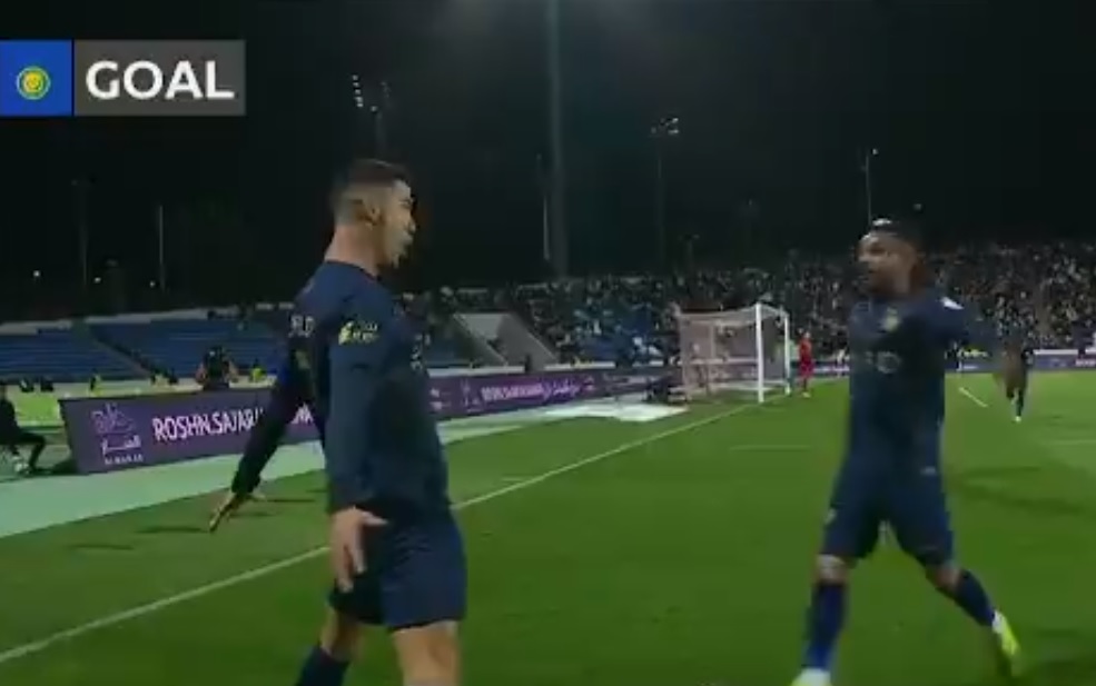 Ronaldo zniszczył drużynę Krychowiaka. Trzy gole i dwie asysty w pierwszej połowie! [WIDEO]