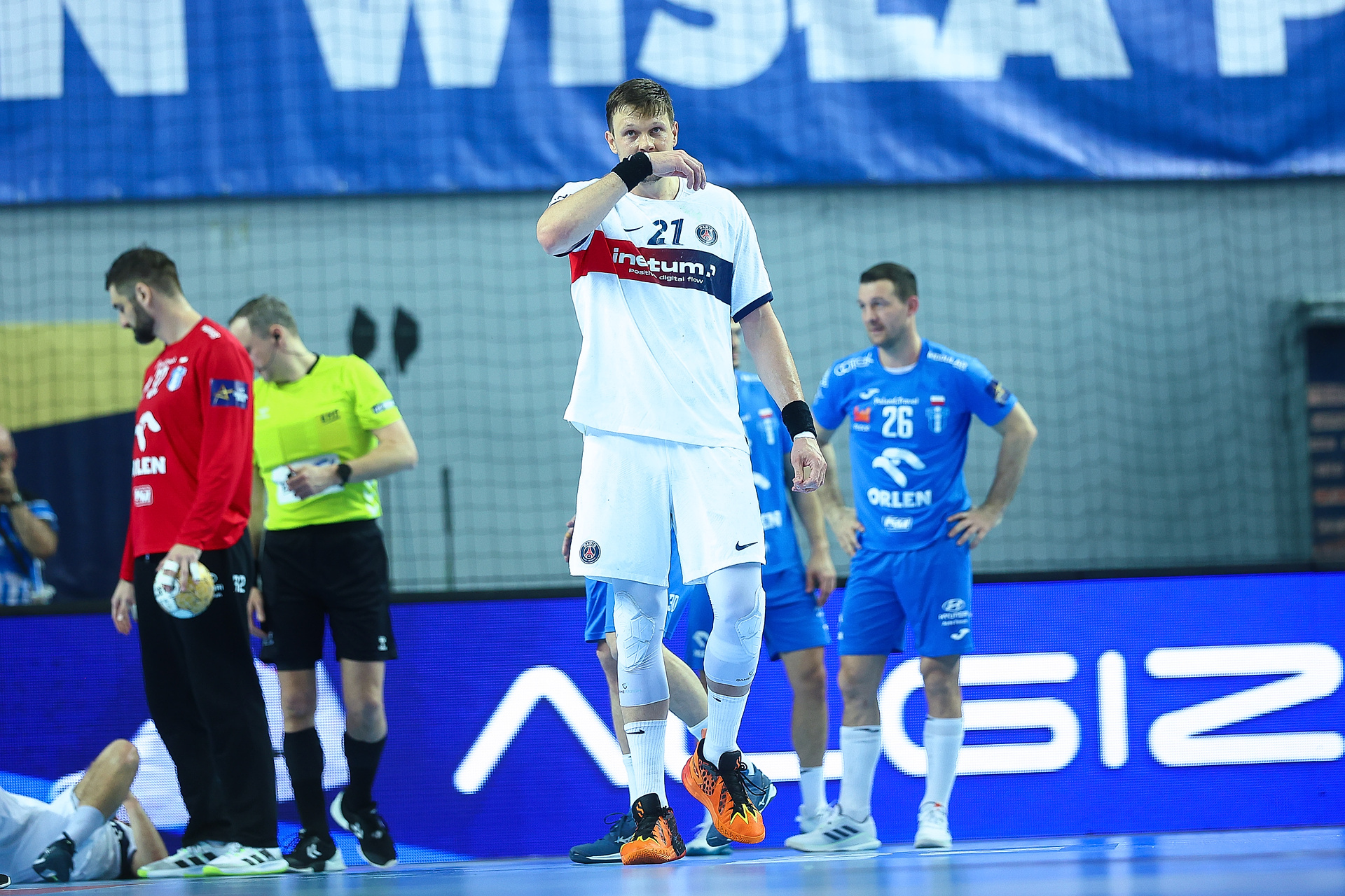 PSG wyrzuciło polski zespół z Ligi Mistrzów. Pasjonujący rewanż nie wystarczył do awansu [WIDEO]