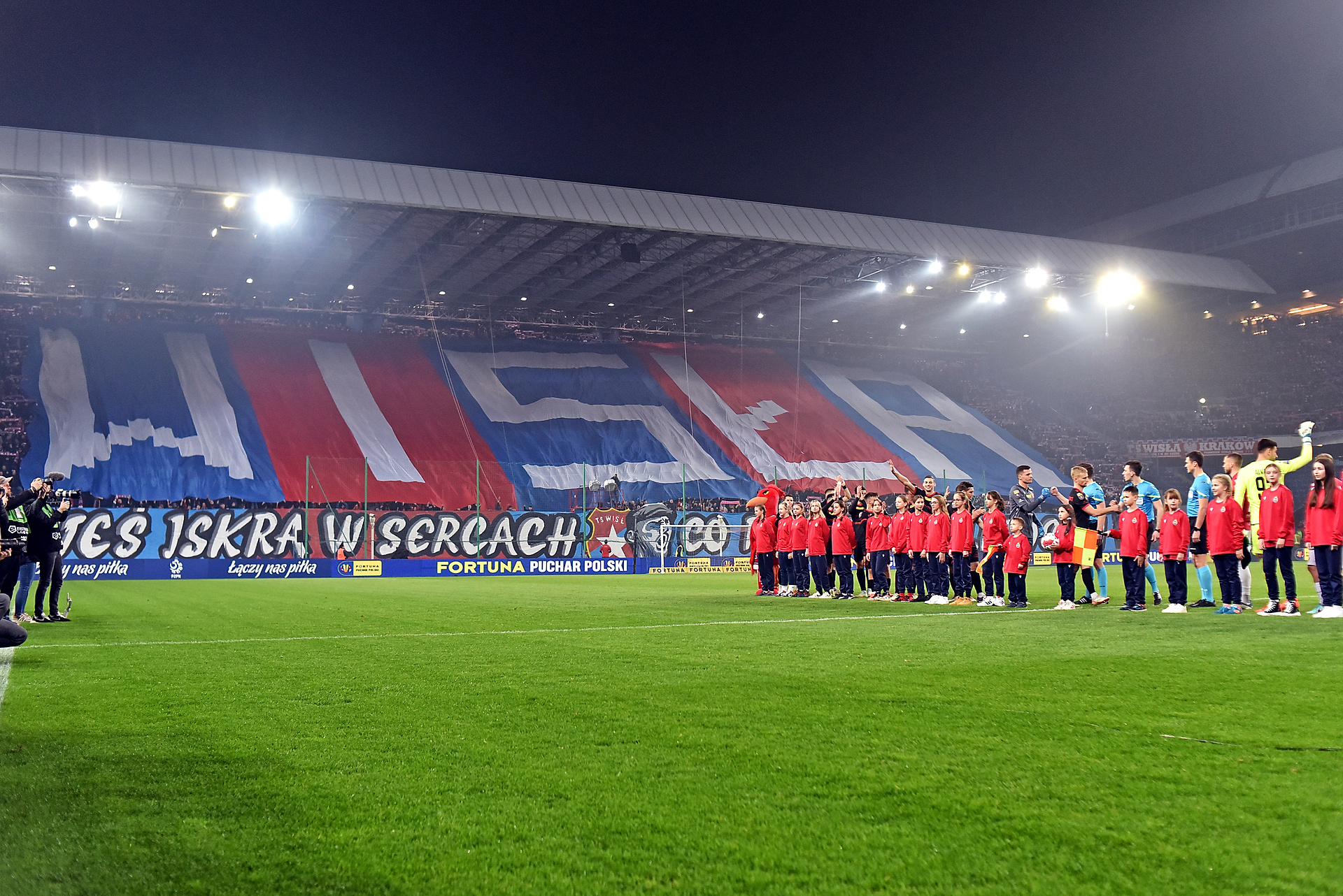 "Ten dziki zakaz to zbrodnia popełniana na Wiśle". Były piłkarz nie wytrzymał przed finałem PP