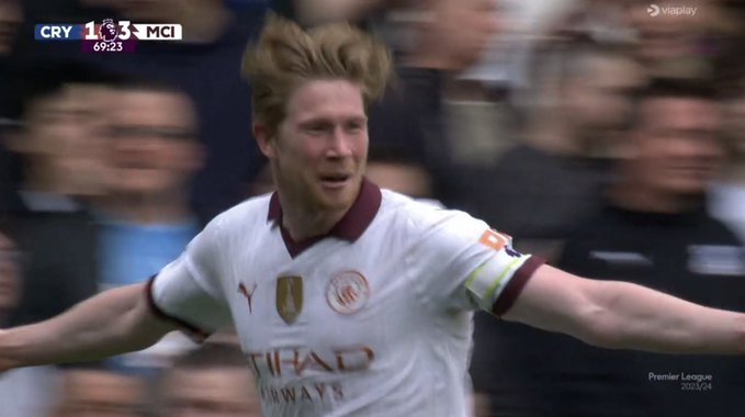 Spektakularny mecz Kevina De Bruyne! Piękny dublet Belga, Manchester City dogonił lidera [WIDEO]