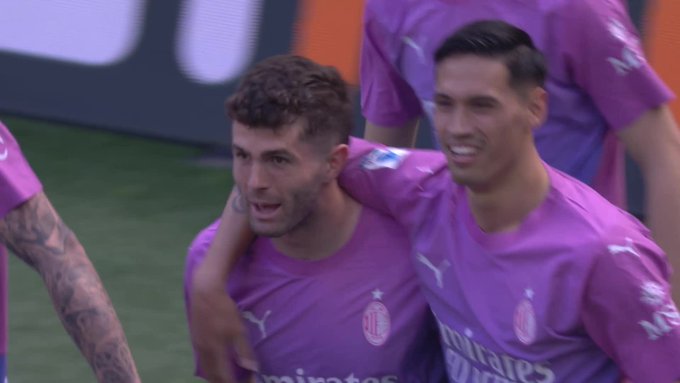 AC Milan zdeklasował rywala! Piękny gol Pulisica, Leao odjechał obrońcom [WIDEO]