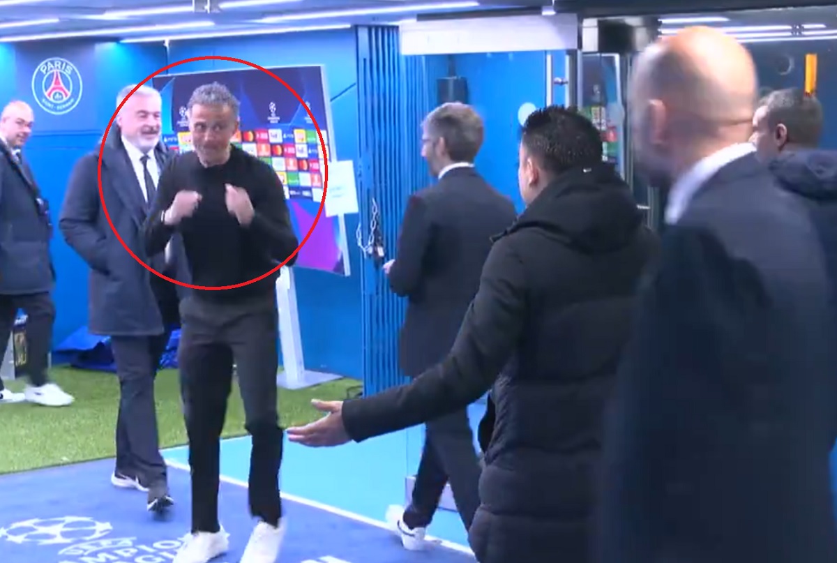 "Pozycja bojowa" Luisa Enrique. Tak zachował się po zobaczeniu Xaviego [WIDEO]