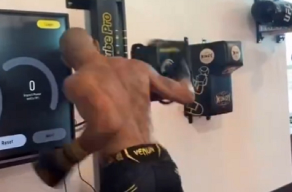 Wynik Ngannou pobity. Mistrz UFC pokazał siłę ciosu [WIDEO]