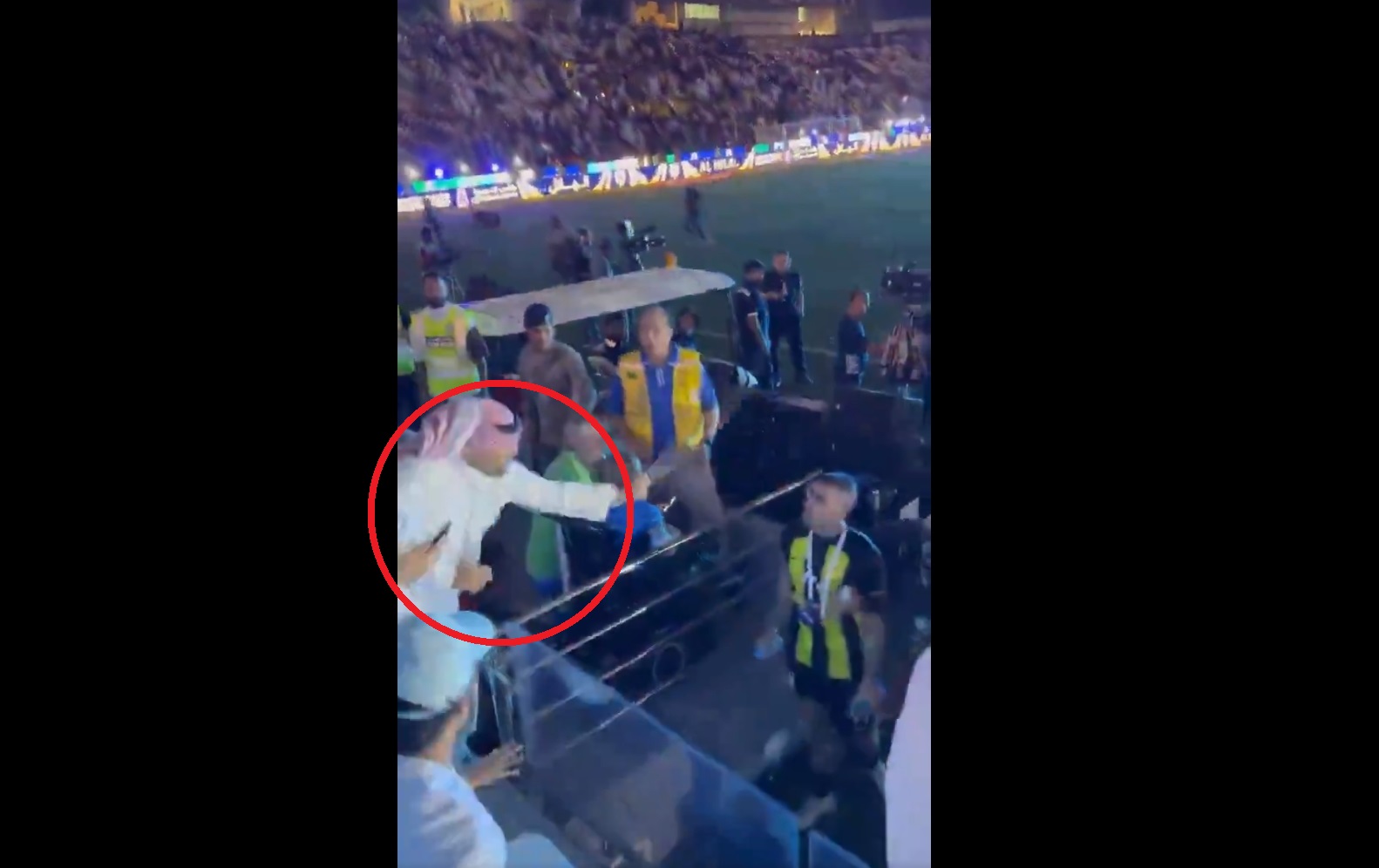 Skandaliczne sceny w Arabii! Aż trudno uwierzyć, co się stało po meczu [WIDEO]
