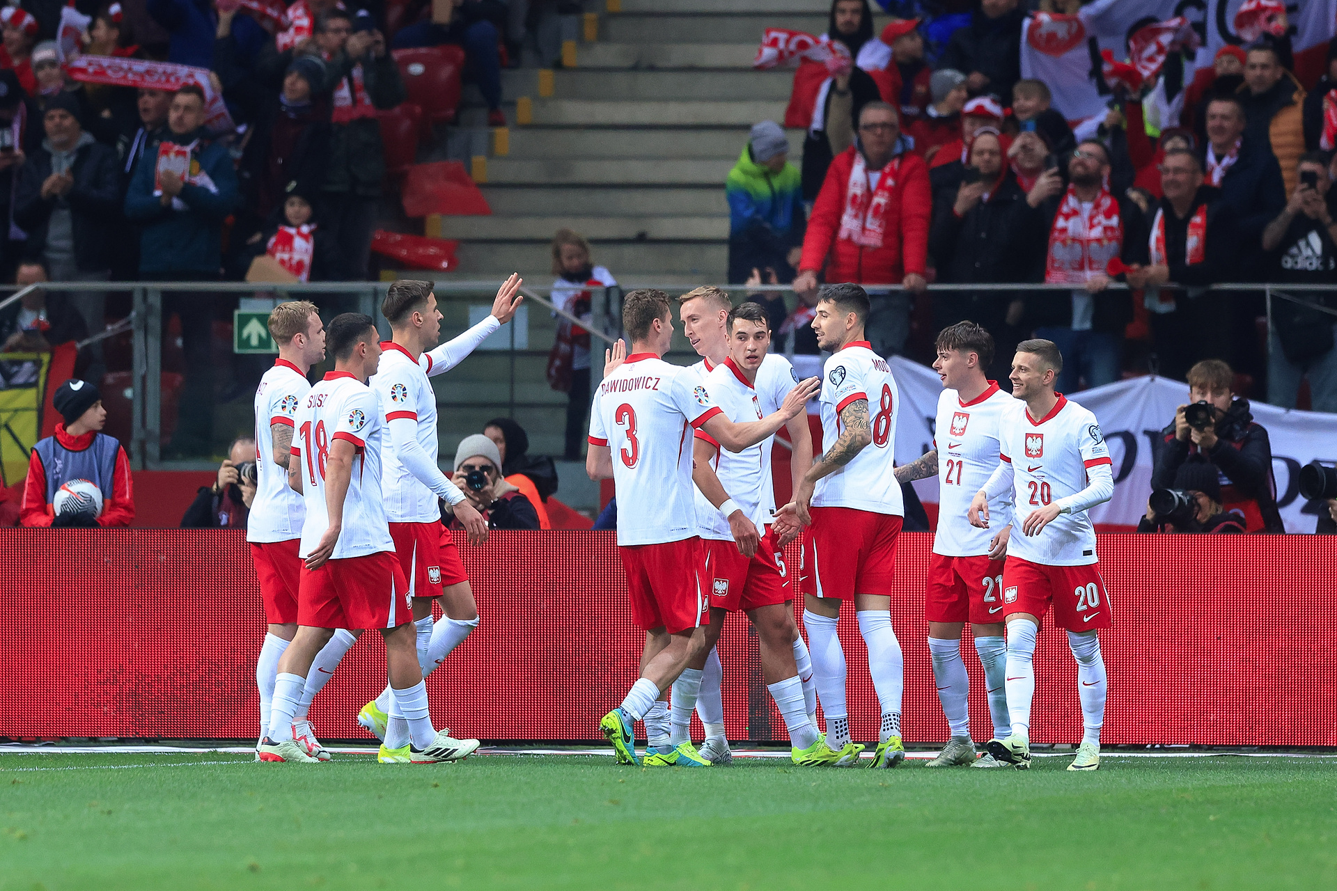 Polak zawodzi w klubie. "Przeciętny. Najchętniej by go sprzedali"