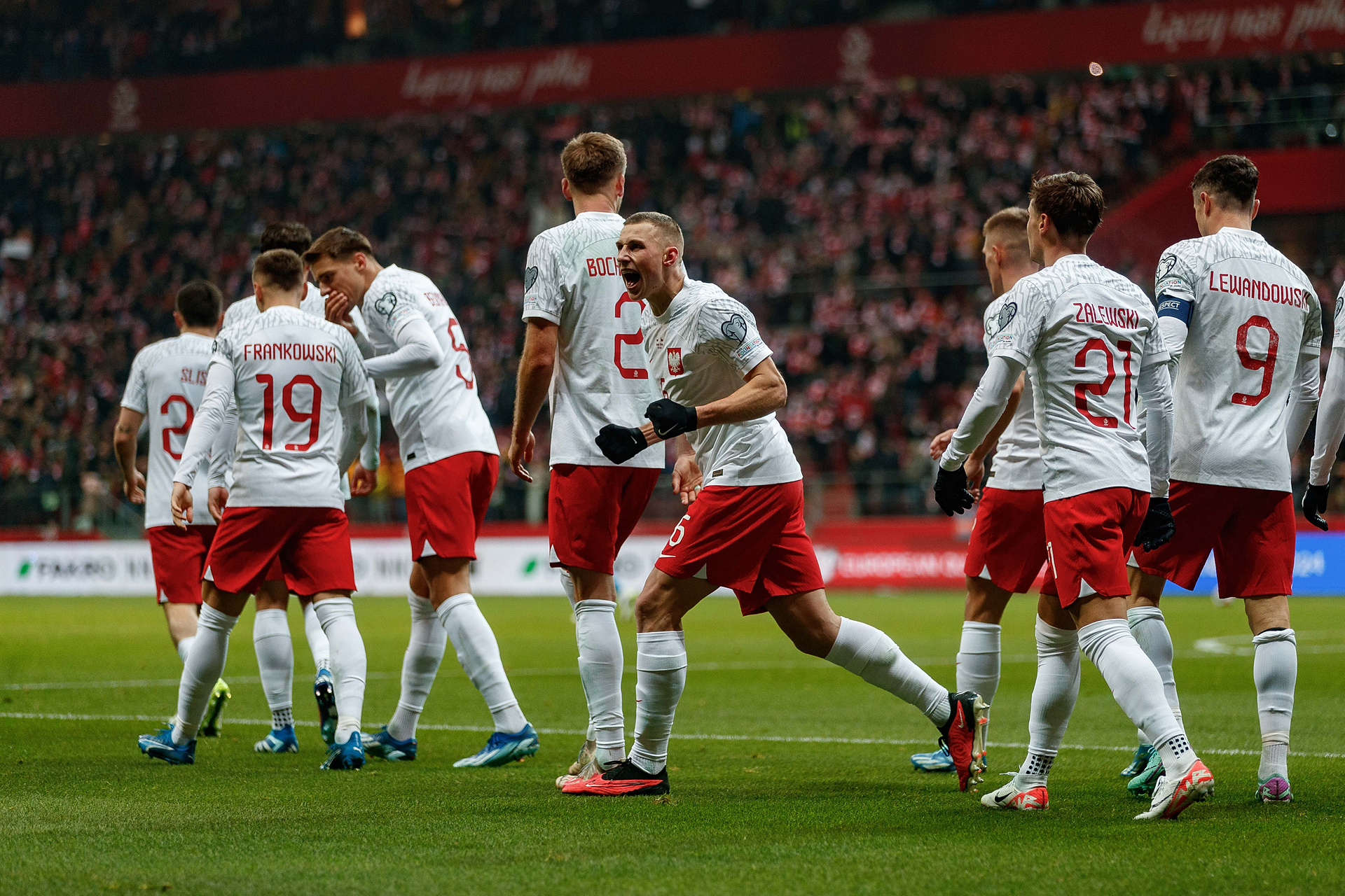 Czas na duży transfer Polaka. W swojej lidze jest najlepszy. Ten klub potrafi promować