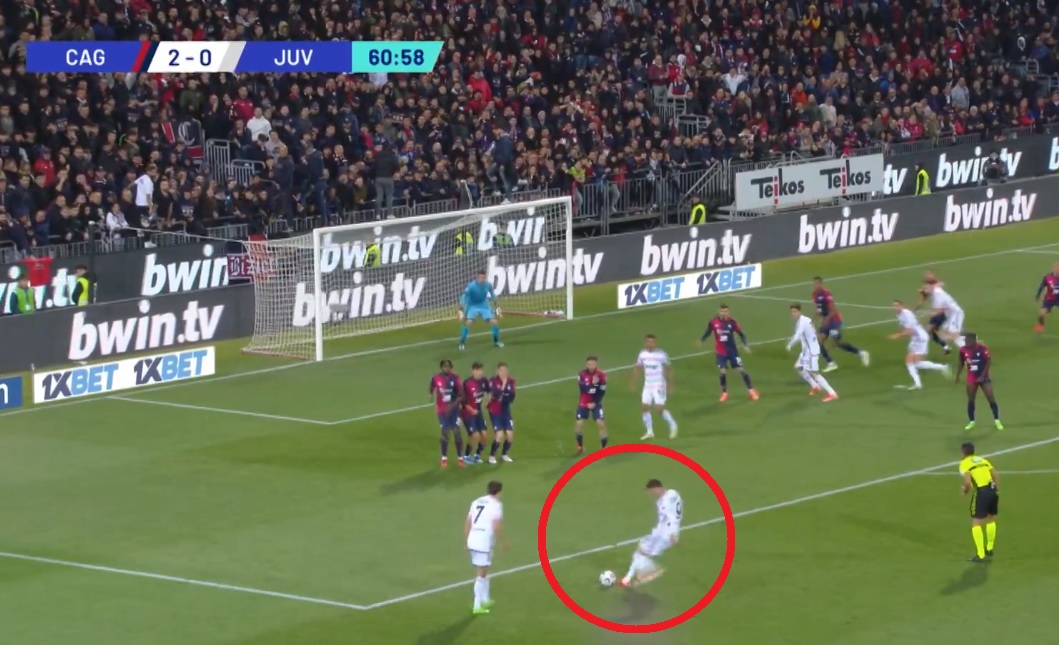 Piękny gol Vlahovicia! Juventus wyrwał remis po samobóju [WIDEO]