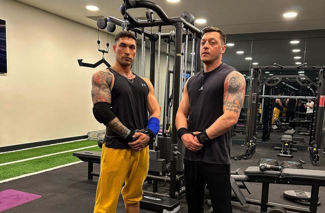 Oezil w WWE? Jest reakcja byłego piłkarza