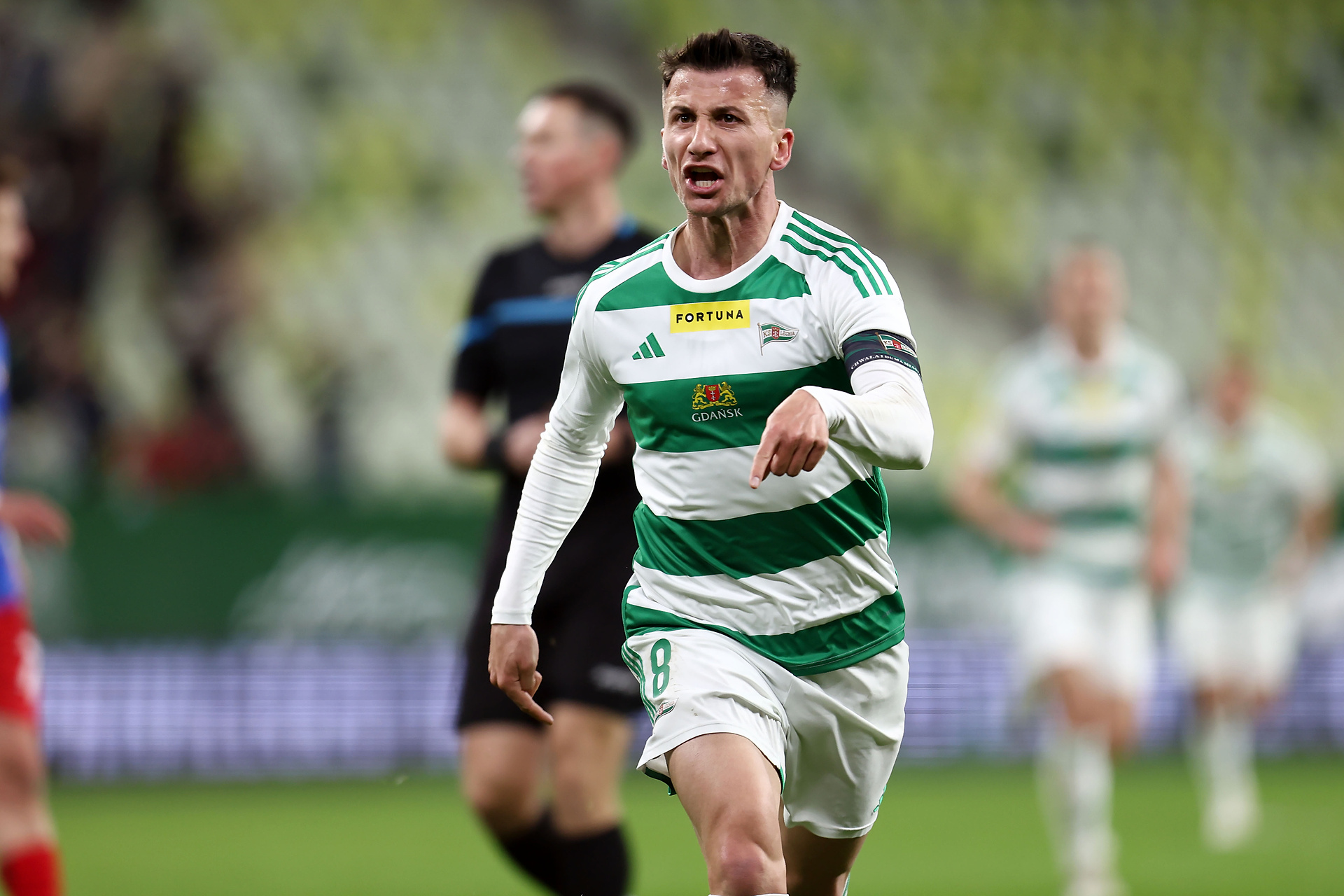 Przepiękny gol na wagę zwycięstwa! Lechia mknie do Ekstraklasy [WIDEO]