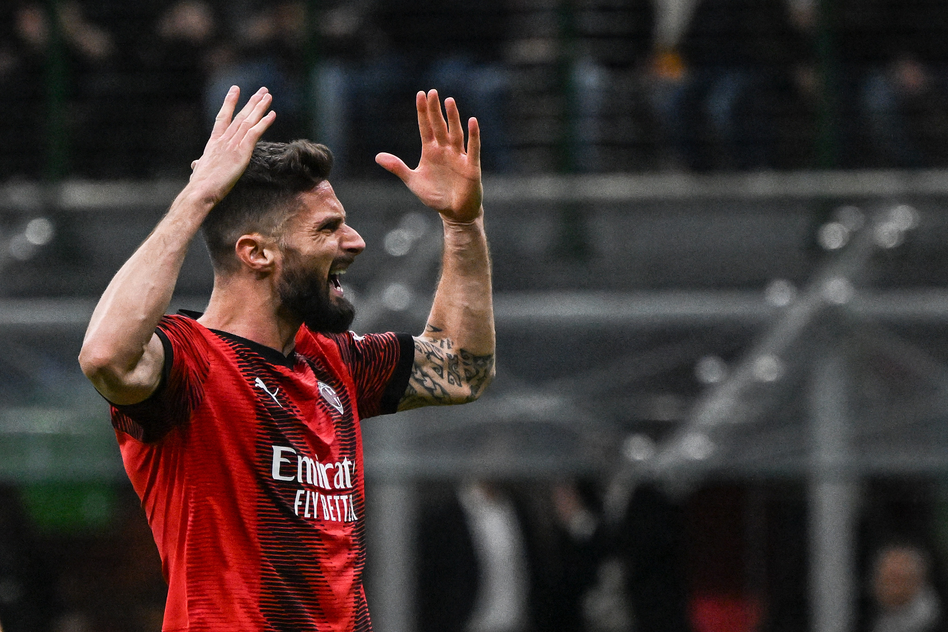 Giroud odchodzi z Milanu! Romano podał szczegóły transferu