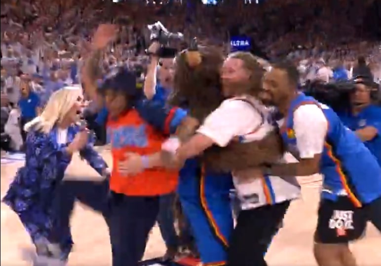 Kosmiczny rzut w NBA. Jego wygrana może szokować [WIDEO]
