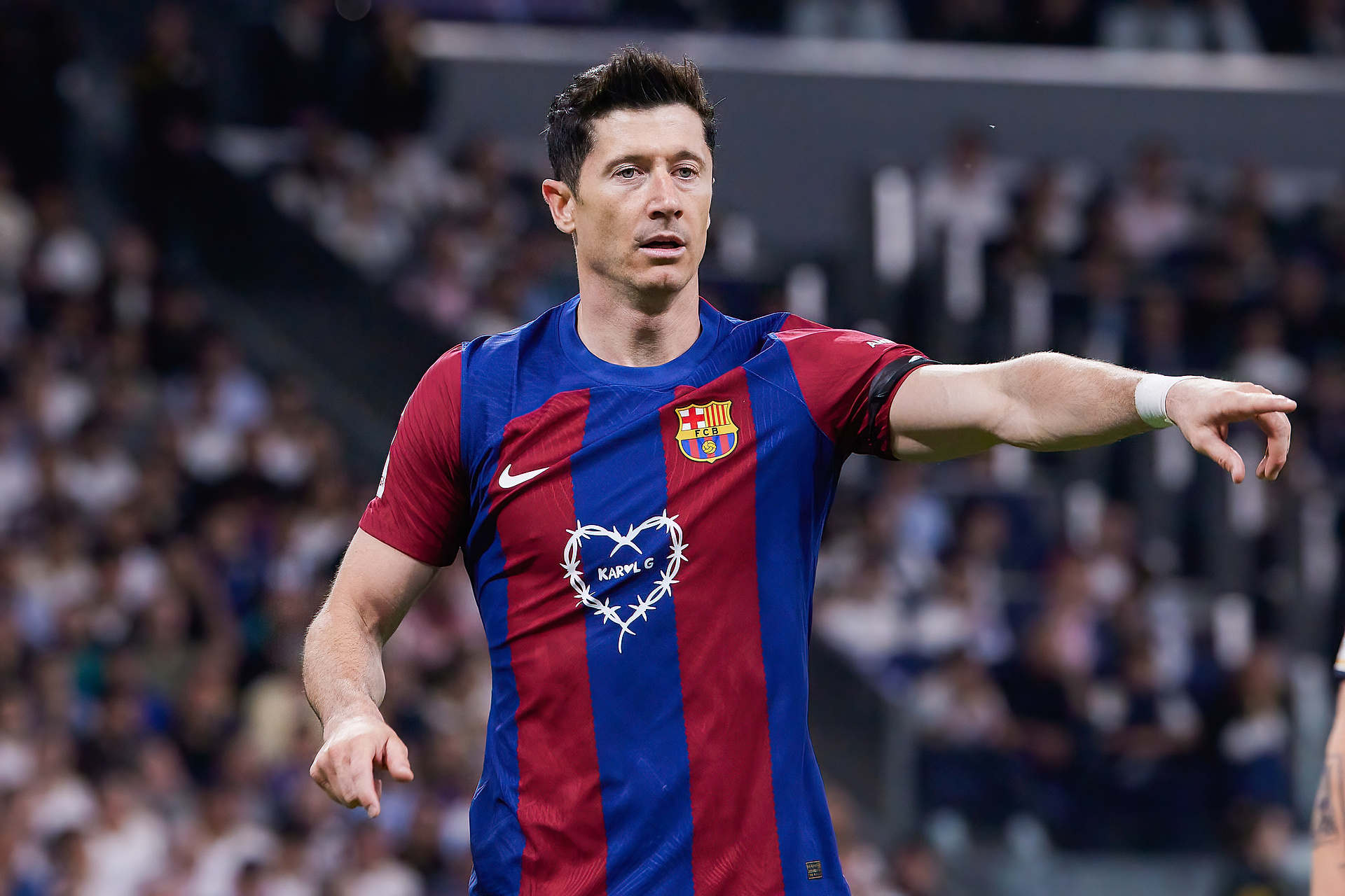 Lewandowski jednak zmieni klub?! Dziennikarz zwiastuje rewolucję