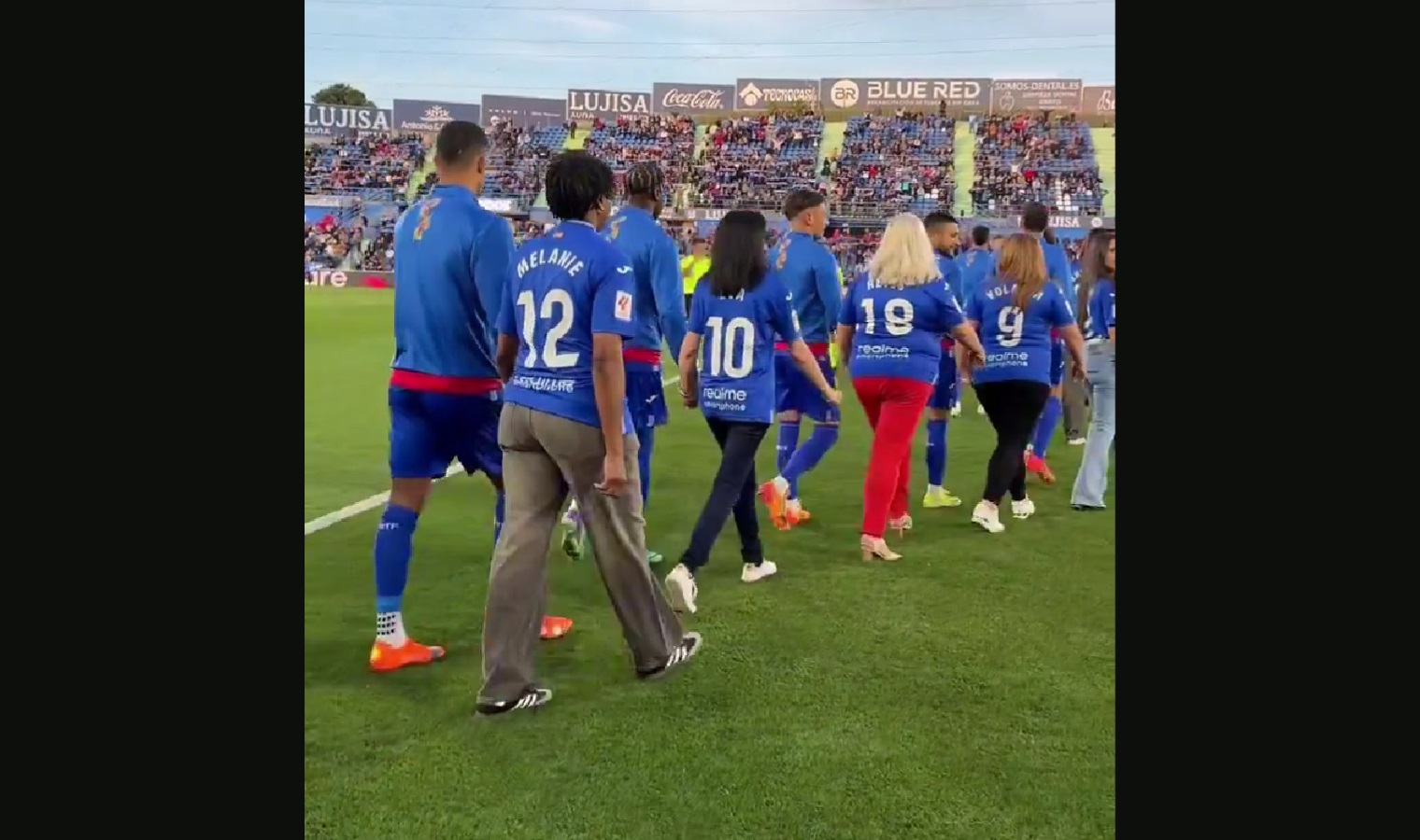 Co za pomysł! Tak piłkarze LaLiga wyszli na boisko [WIDEO]