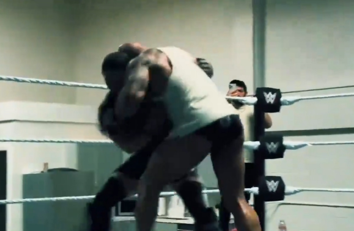 Znany aktor rozpoczął treningi MMA. Ujawniono powód