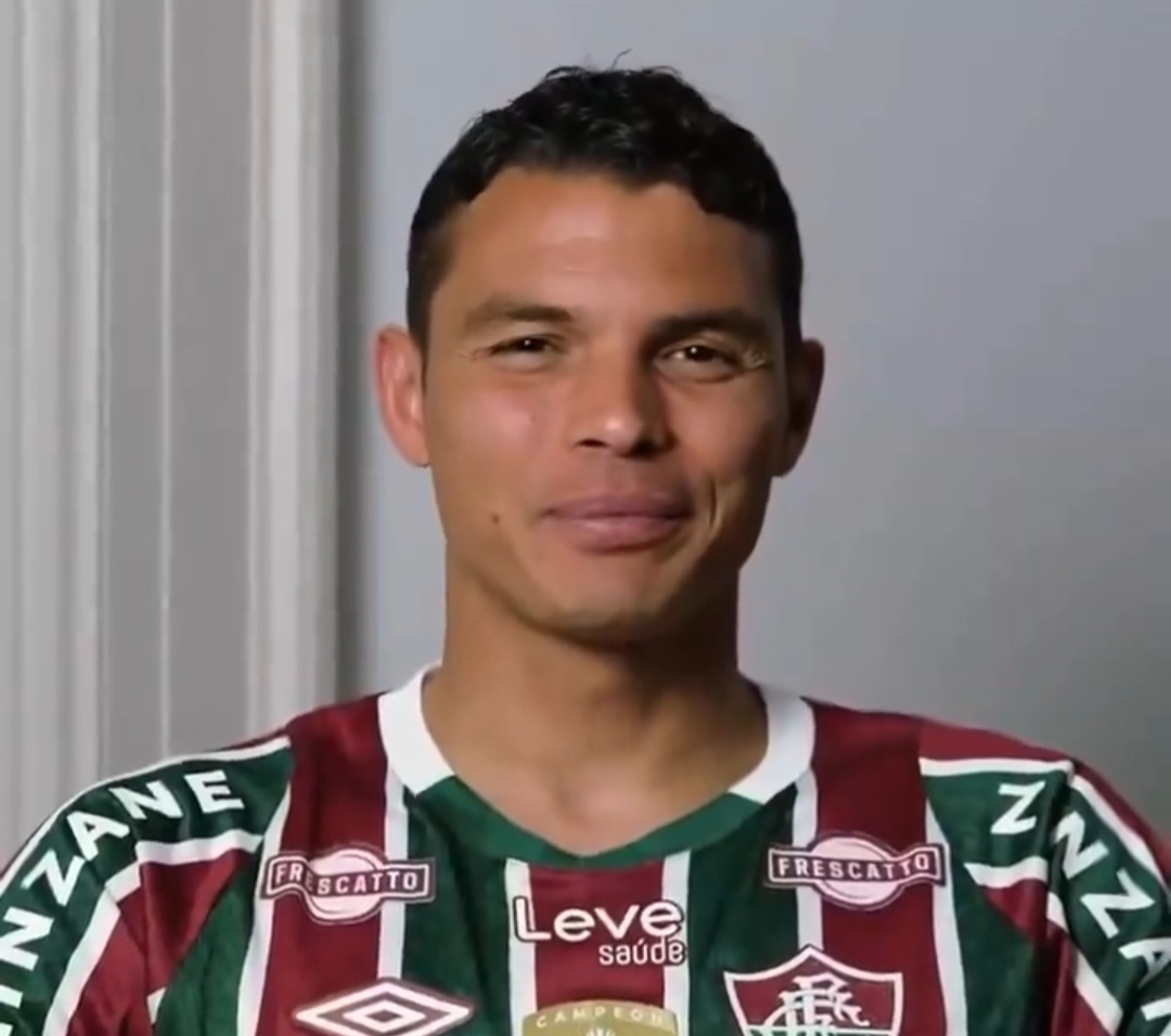 "Potwór wrócił". Hitowy transfer Thiago Silvy potwierdzony [WIDEO]