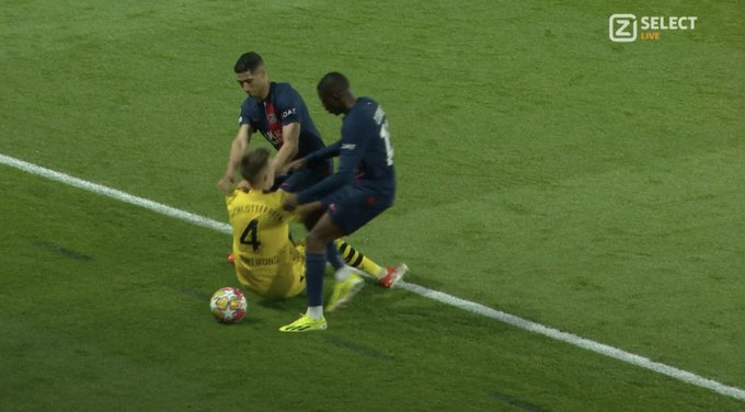 Sędzia oszczędził Hakimiego! Skandaliczne zachowanie gwiazdy PSG [WIDEO]