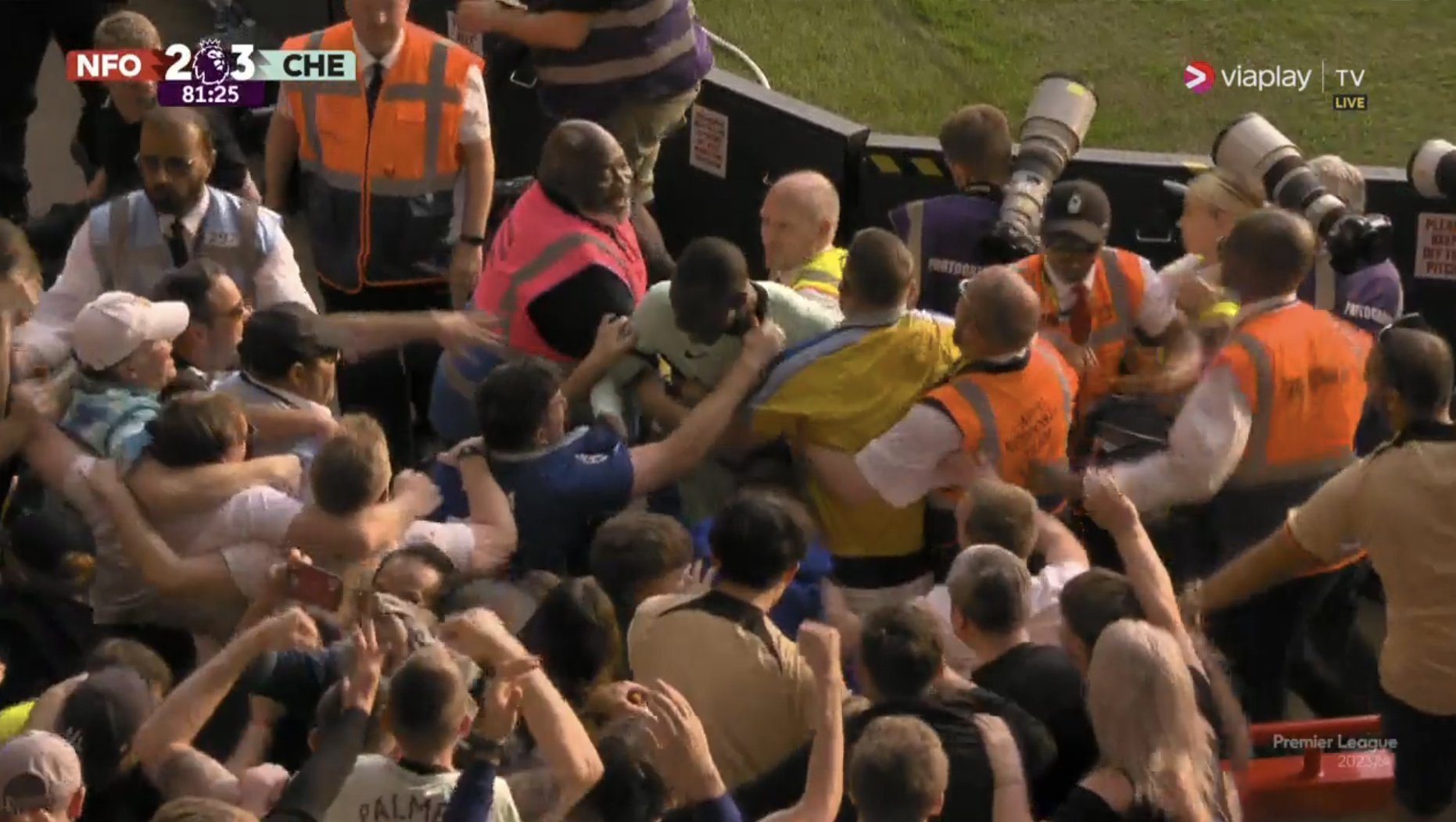 Spektakularny powrót Chelsea! "The Blues" wciąż mają szanse na puchary [WIDEO]