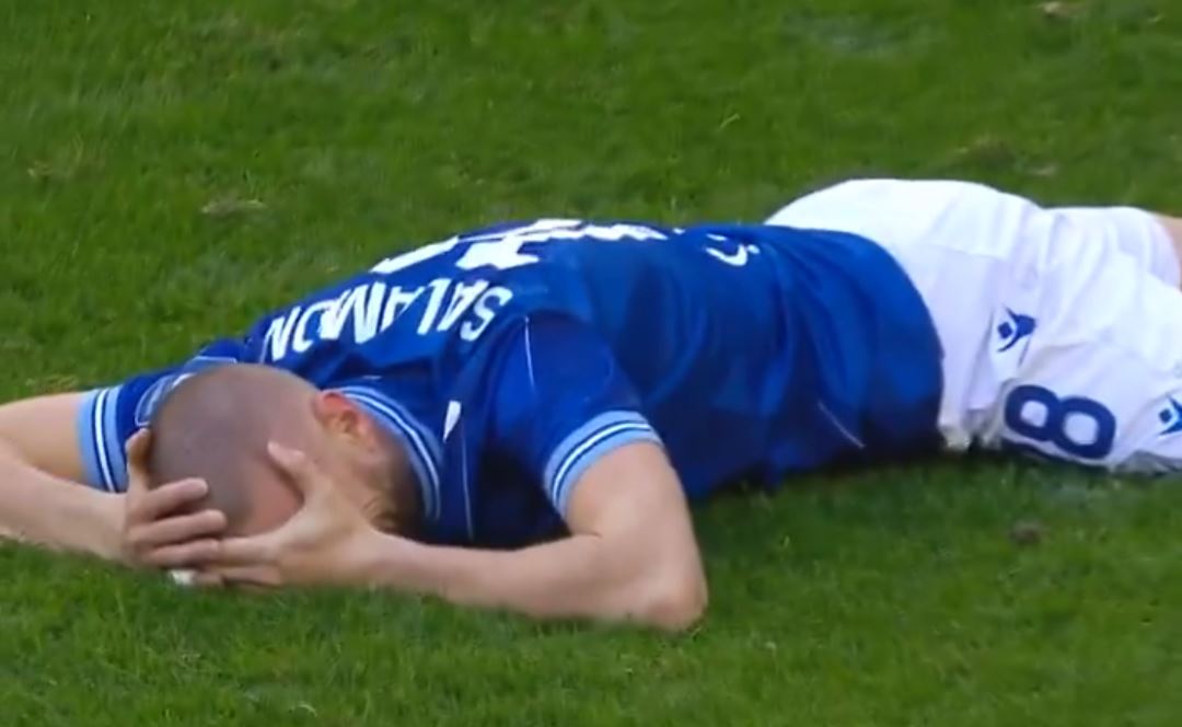 Co robią stoperzy Lecha?! Kolejny samobój w hicie Ekstraklasy [WIDEO]