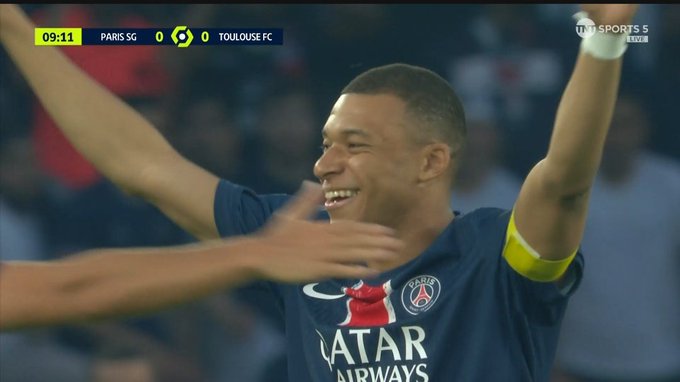 Wyjątkowy gol Mbappe na pożegnanie! Wykorzystał asystę bramkarza [WIDEO]