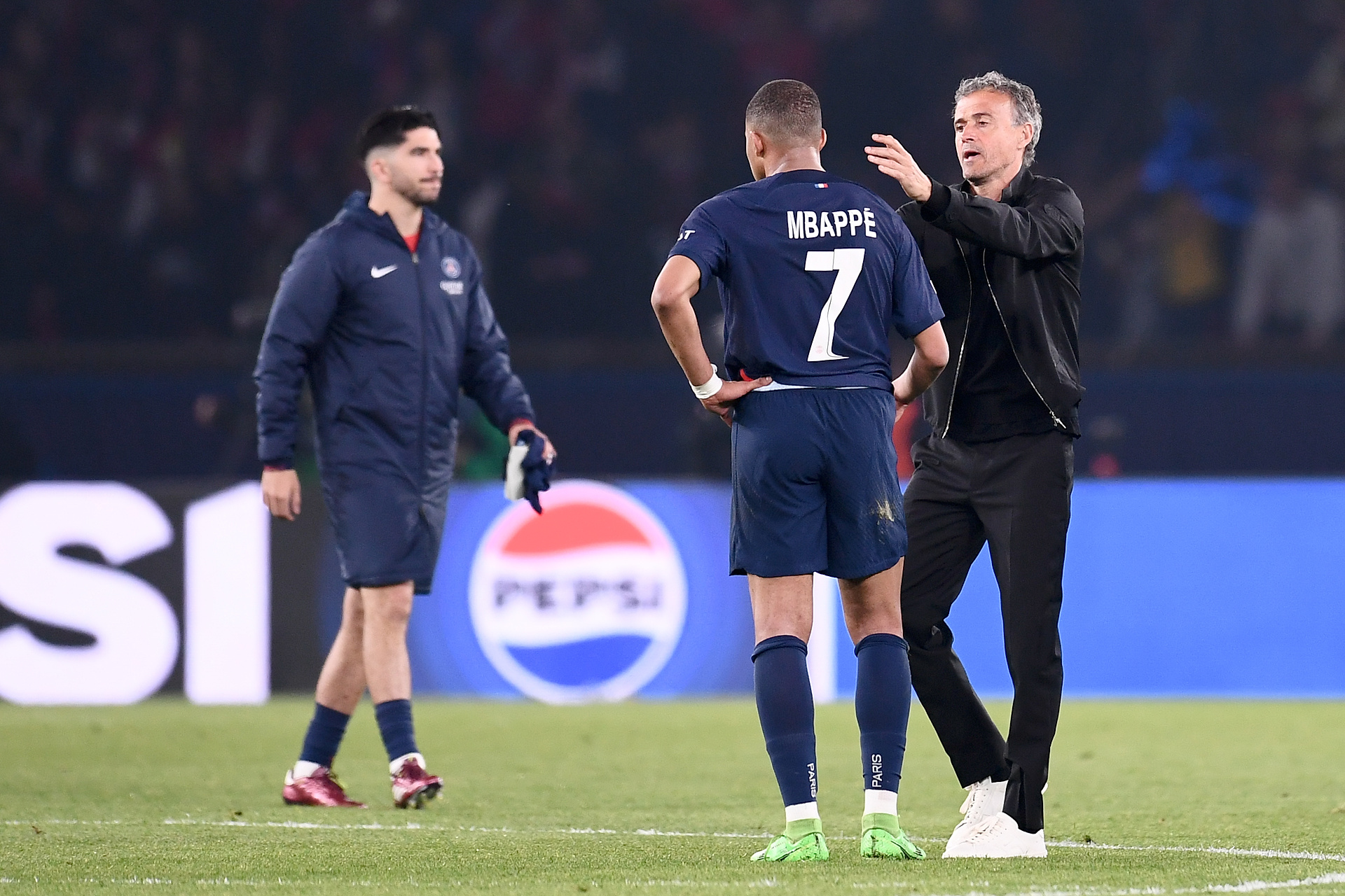 Nietypowy "następca" Mbappe. To on ma być największą gwiazdą PSG. Zawiódł, ale...