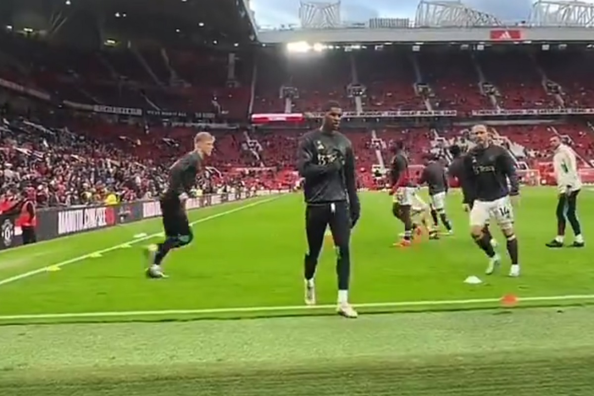 Awantura z udziałem gwiazdora United. Doszło do spięcia się z kibicem [WIDEO]