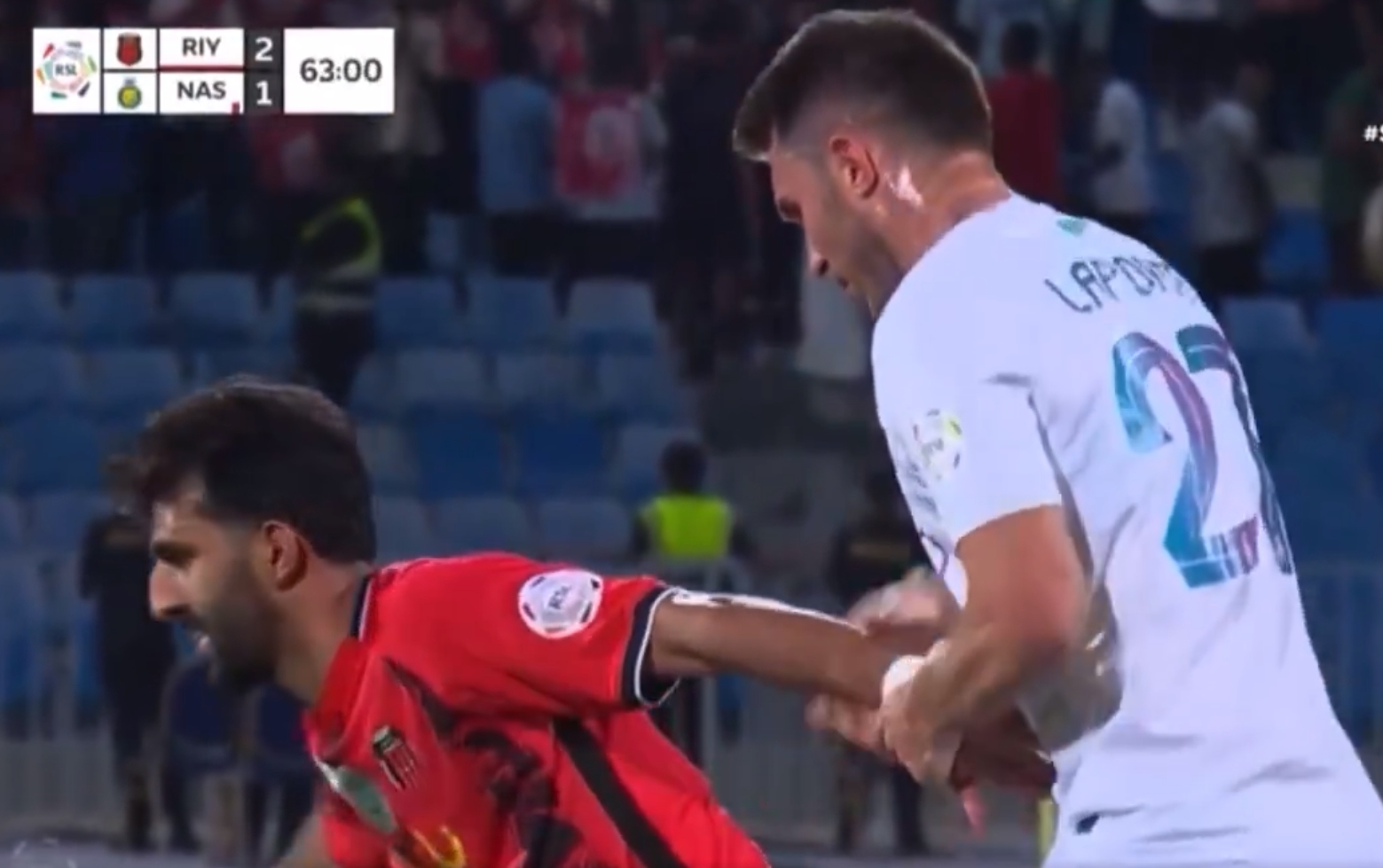 To już przesada! Klubowy kolega Ronaldo wywołał skandal [WIDEO]