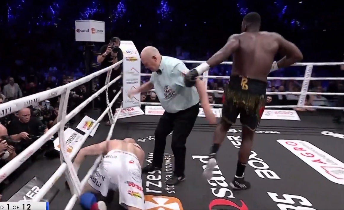 Różański stracił pas WBC! Polak zdemolowany w pierwszej rundzie [WIDEO]