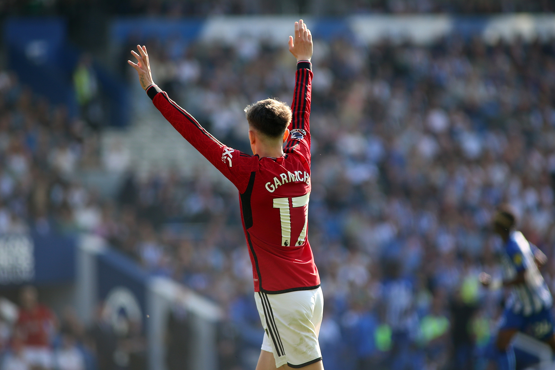 Manchester United utrudnił życie Chelsea! Niesamowite przetasowanie po finale