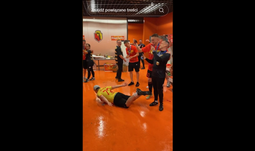 Tak Jagiellonia świętowała mistrzostwo. Byliśmy w szatni [WIDEO]