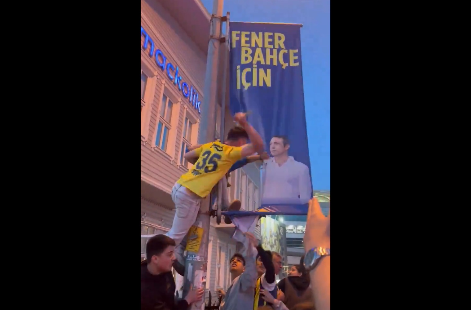 Znowu przegrali walkę o tytuł. Kibice się wściekli [WIDEO]