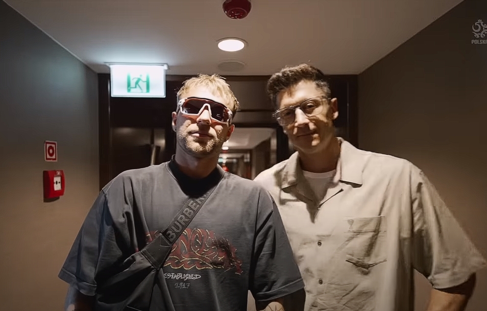 Zobaczył Lewandowskiego i wbił mu szpilkę. Bezcenna reakcja [WIDEO]