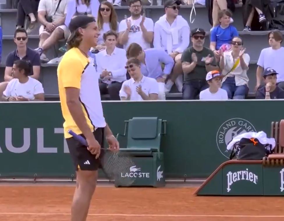 Polska górą! 17-latek w półfinale Roland Garros. Idzie śladem Igi [WIDEO]