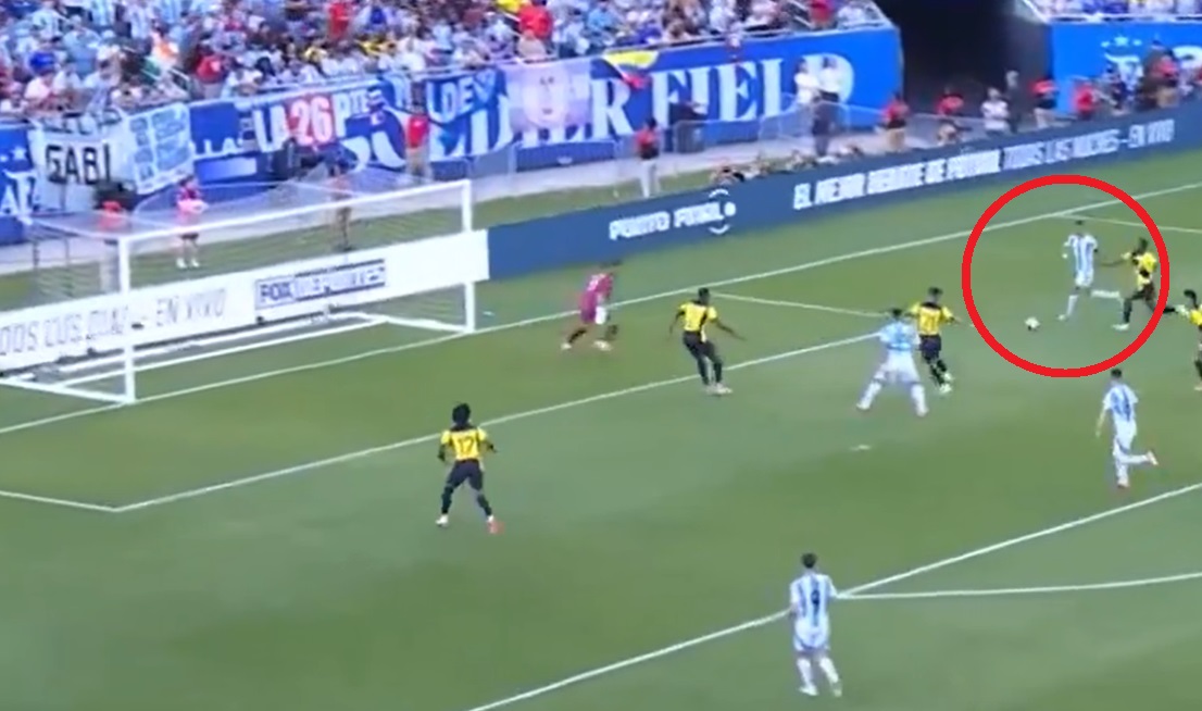 Argentyna znów zwycięska. Gol nieśmiertelnej gwiazdy [WIDEO]