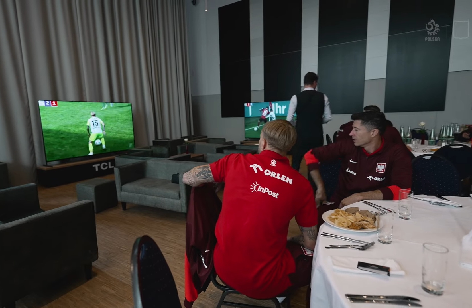 "Pa tera". Lewandowski nagle zobaczył Puchacza w akcji [WIDEO]