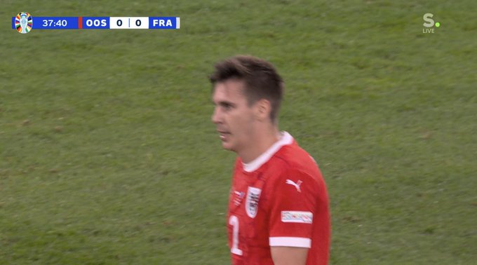 Samobój uszczęśliwił Francuzów! Sceny w "polskiej" grupie [WIDEO]