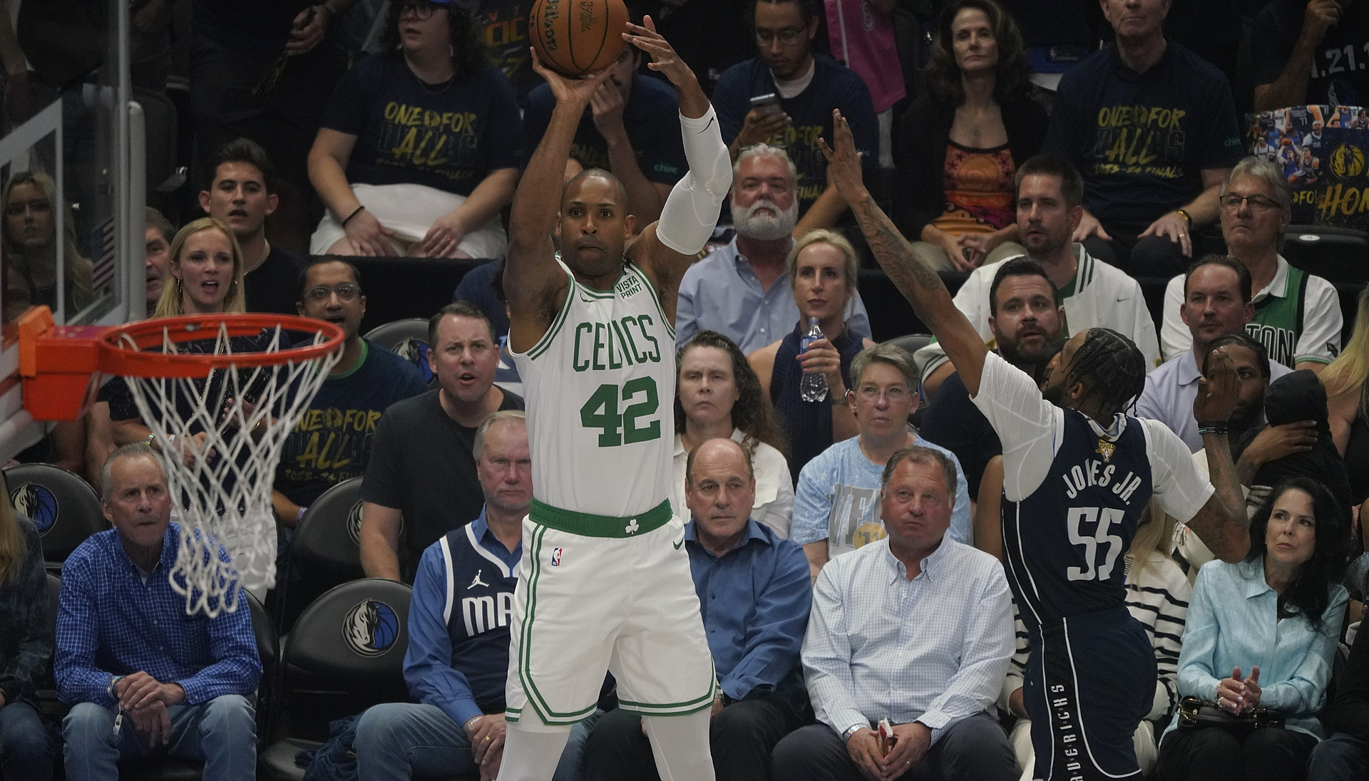 Celtics mistrzami NBA! Ekipa z Bostonu sięga po osiemnasty triumf i przechodzi do historii! [WIDEO]