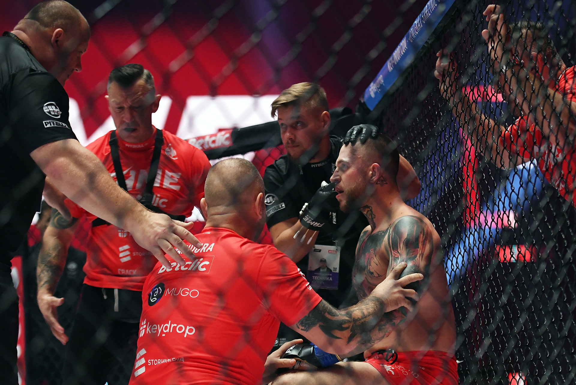 Gwiazdor Fame MMA dostał ofertę od KSW! Hitowa propozycja