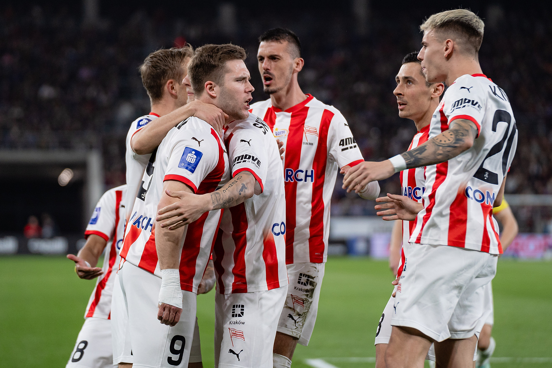 Legia walczy o piłkarza z Ekstraklasy! Oferta za ofertą