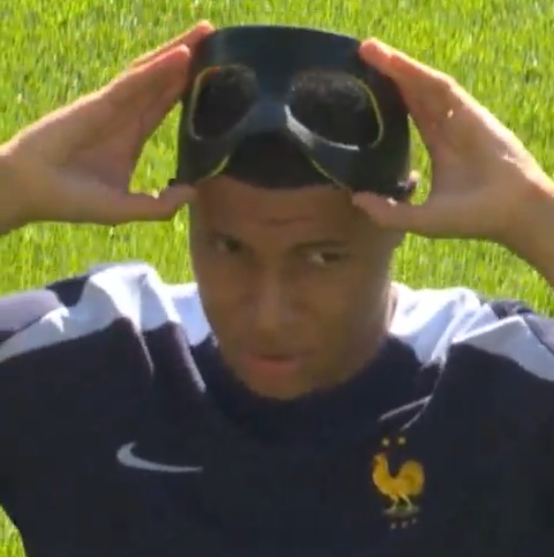 Zamaskowany Mbappe! Tak gwiazdor Francji zagra z Polską [WIDEO]
