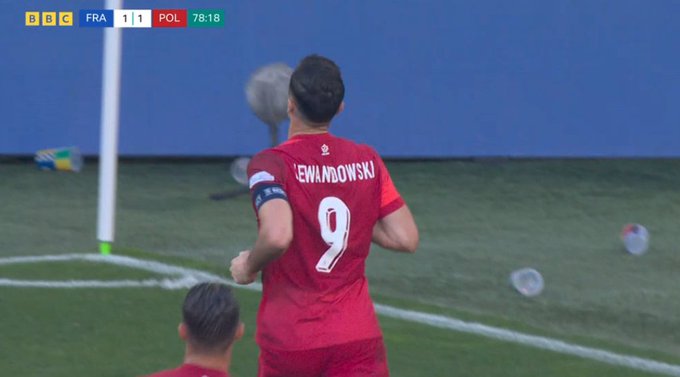 Historyczny gol Lewandowskiego! Szalone okoliczności [WIDEO]