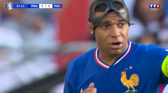 Mbappe obraził Lewandowskiego?! Wszystko zarejestrowano [WIDEO]