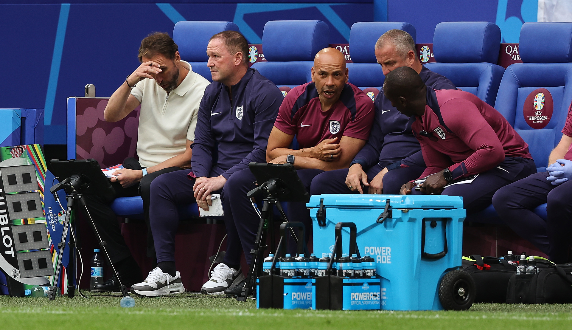 "Błaga o to cały kraj". Były reprezentant Anglii grilluje Southgate'a