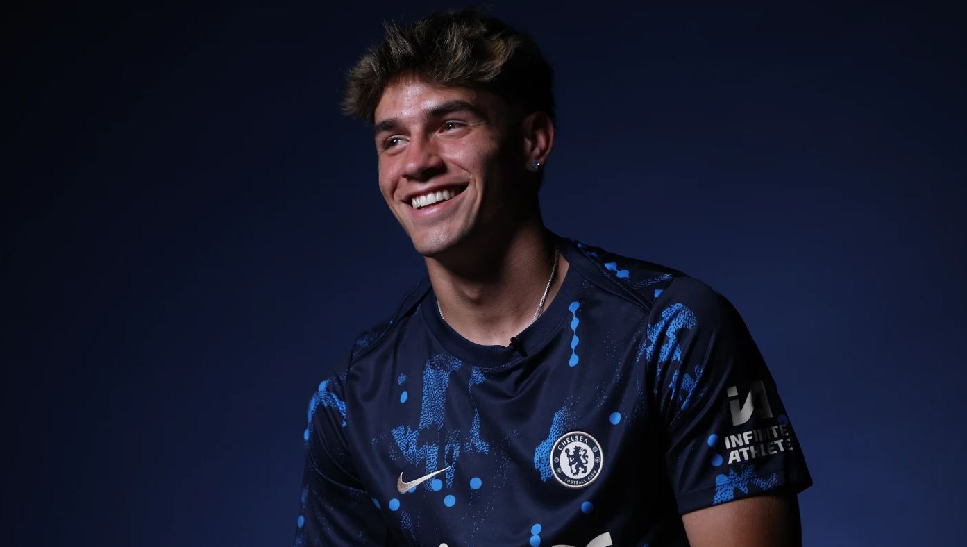 Młody snajper odchodzi z Chelsea. Ciekawy ruch w Premier League