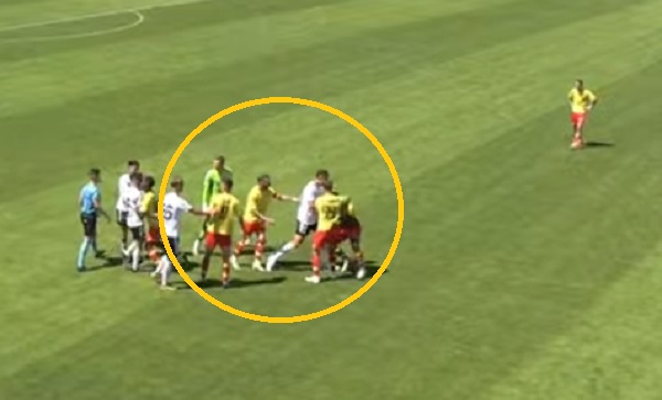 Gwiazdor Jagiellonii stracił kontrolę! Czerwona kartka w sparingu z Legią [WIDEO]
