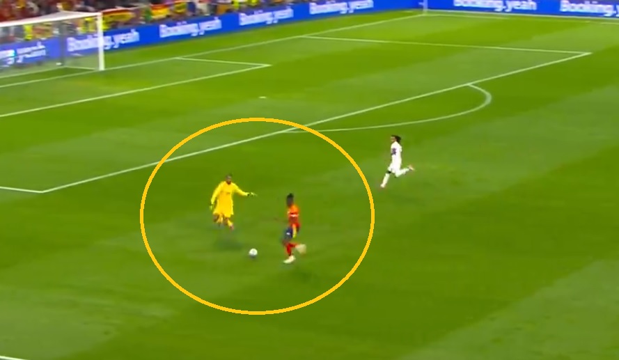 Maignan niczym Beckenbauer. Kapitalne wyjście bramkarza [WIDEO]