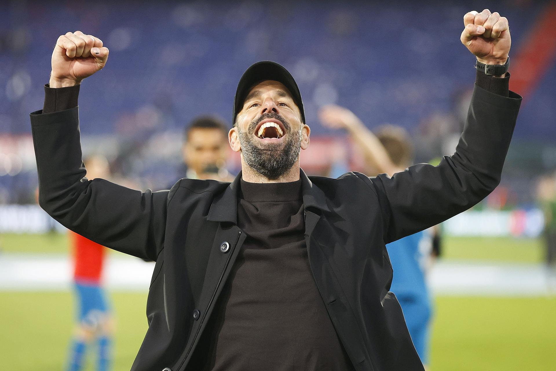 Media: Van Nistelrooy zgłosił się do nowego klubu. Chce zostać w Anglii
