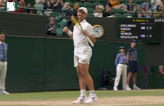 Polak w finale Wimbledonu! On znowu to zrobił! [WIDEO]