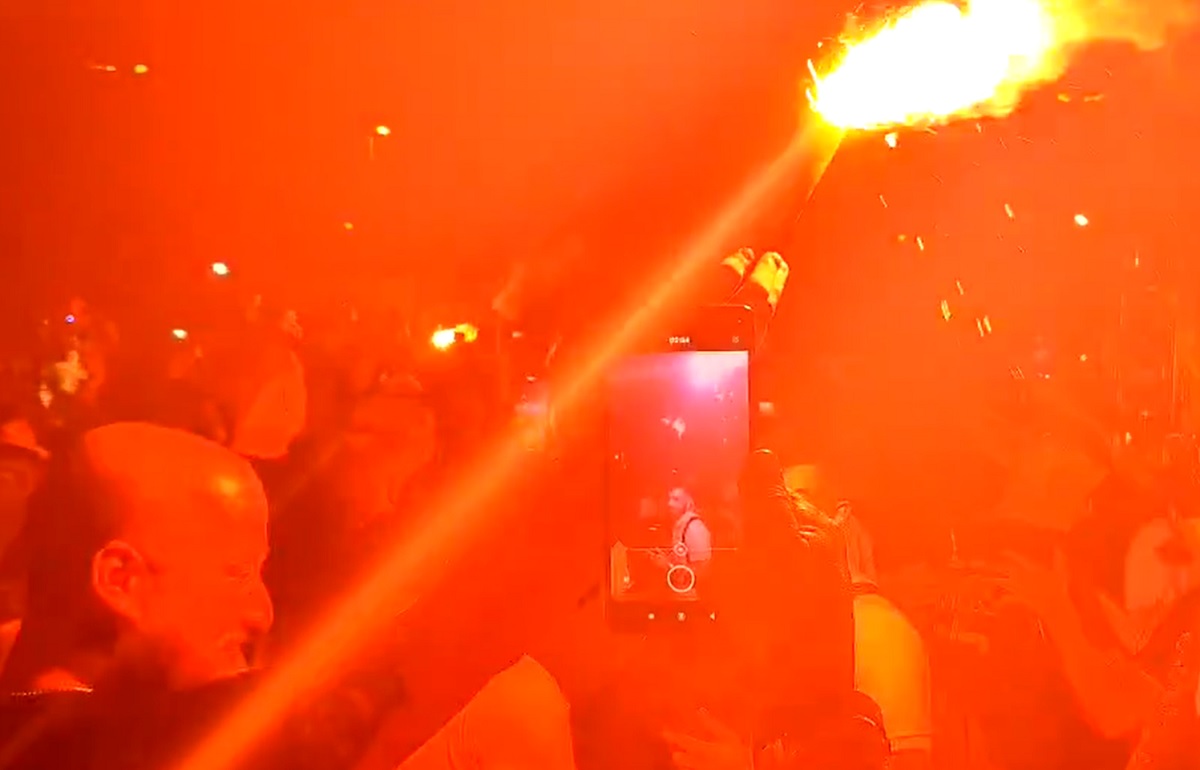 Szaleństwo po przybyciu byłego gracza Tottenhamu. Tak przywitali go kibice [WIDEO]