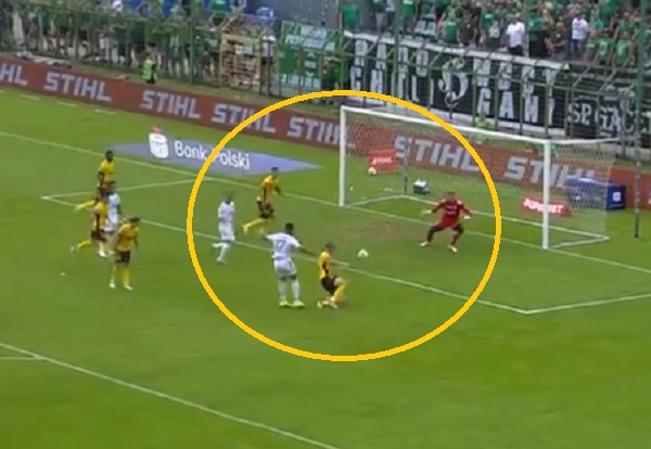 Jak muchy w smole. Defensywa pogrążyła GKS Katowice [WIDEO]